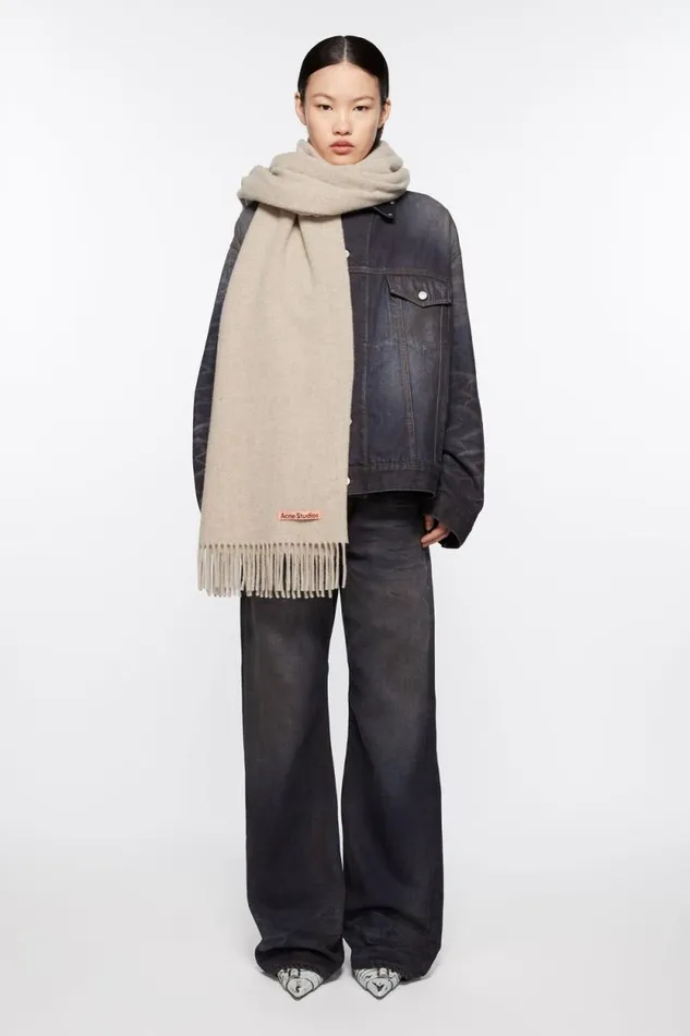 Acne Studios Fringe Wool Scarf 8211 Oversized Oatmeal Melange Women Scarves Acne Studios Fringe Wool Scarf 8211 Oversized Oatmeal Melange Women Scarves