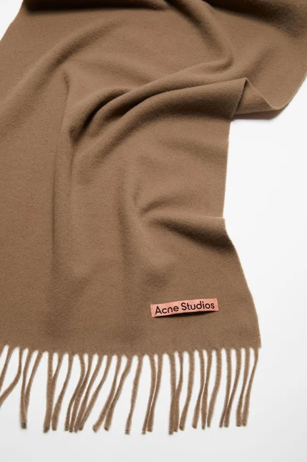 Acne Studios Fringe Wool Scarf Narrow Caramel Brown Men Scarves Acne Studios Fringe Wool Scarf Narrow Caramel Brown Men Scarves