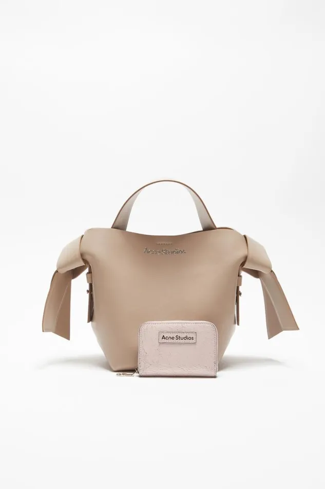 Acne Studios Leather Zip Wallet Pastel Pink Men Small Leather Goods Acne Studios Leather Zip Wallet Pastel Pink Men Small Leather Goods