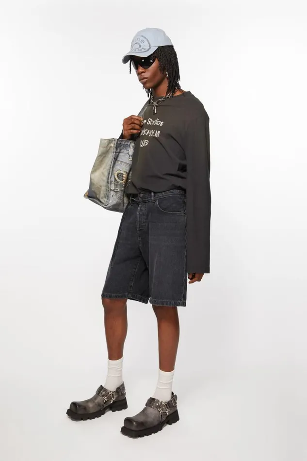 Acne Studios Loose Fit Denim Shorts Black Men Shorts Acne Studios Loose Fit Denim Shorts Black Men Shorts