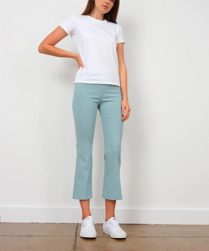 Avenue Montaigne LEO Signature Aqua Women Pants