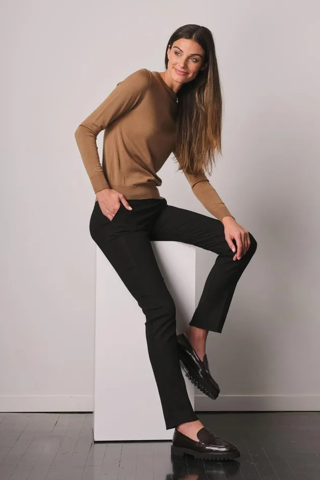 Avenue Montaigne LOUIS Flannel Black Women Pants Avenue Montaigne LOUIS Flannel Black Women Pants