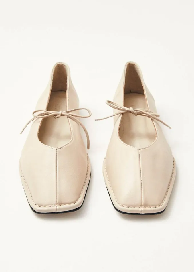Ballet Flats Women ALOHAS Sway Cream Leather Ballet Flats