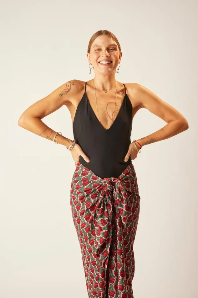 Bottoms Shop Natalie Martin SARONGSCARF Tulip Print Venetian Red
