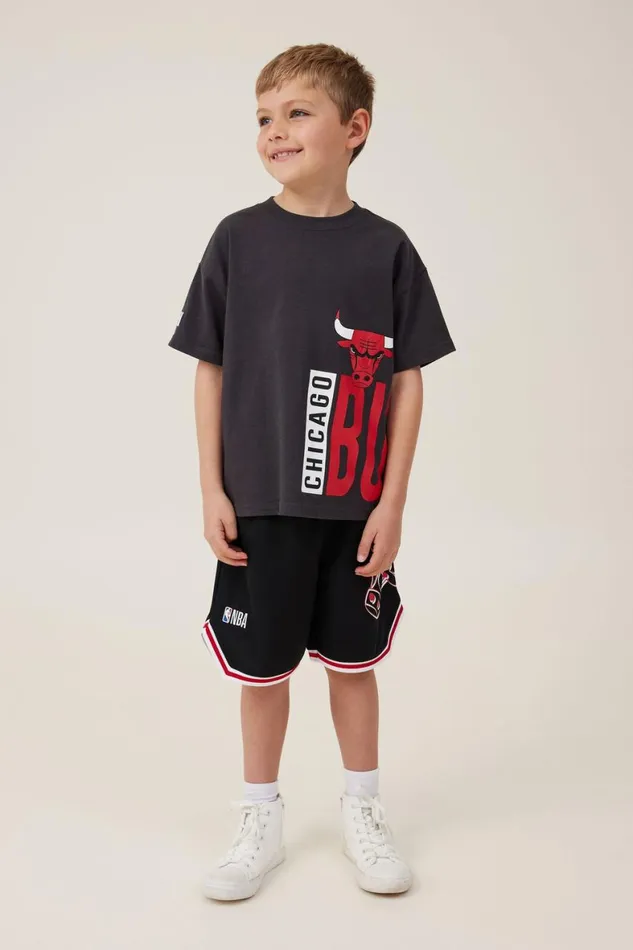 Boys 214 Tops and TShirts Cotton On License Drop Shoulder Short Sleeve Tee Lcn Nba Phantomchicago Bulls