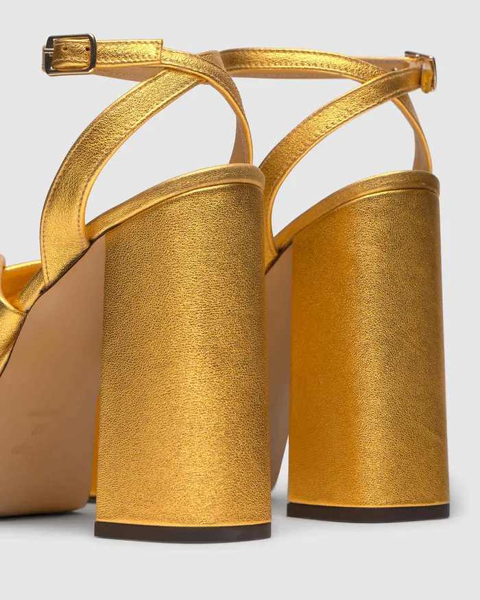 Castaer Fara244 Oro Women Heels