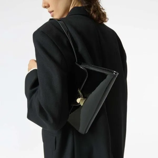 Coccinelle Dew Patent Small Noir Women Coccinelle Shoulder Bags Coccinelle Dew Patent Small Noir Women Coccinelle Shoulder Bags