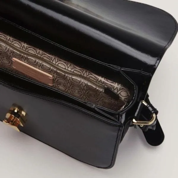 Coccinelle Dew Shiny Calf Medium Noir Women Coccinelle Crossbody Bags Coccinelle Dew Shiny Calf Medium Noir Women Coccinelle Crossbody Bags
