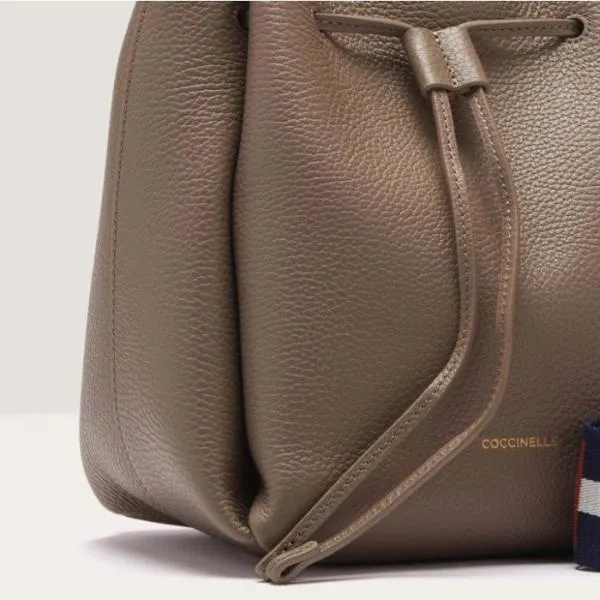 Coccinelle Eclyps Small Warm Taupe Women Coccinelle Bucket Bags Coccinelle Eclyps Small Warm Taupe Women Coccinelle Bucket Bags