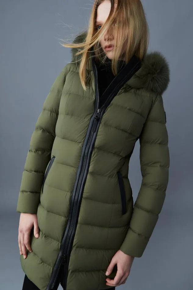 Downs and Jackets Women Mackage CALLA Agile360 Stretch Light Down Coat With Blue Fox Fur Collar Black