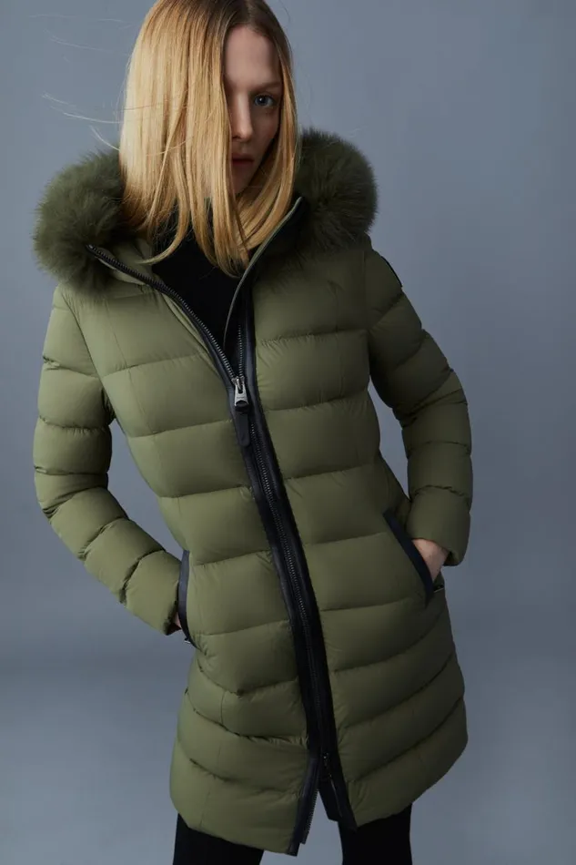 Downs and Jackets Women Mackage CALLA Agile360 Stretch Light Down Coat With Blue Fox Fur Collar Black