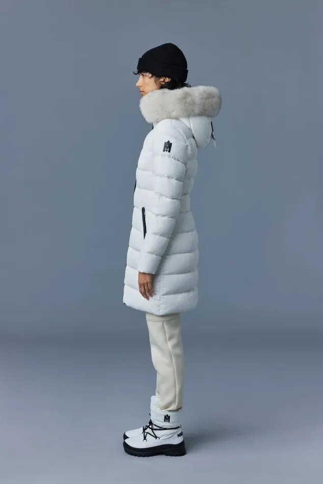 Downs and Jackets Women Mackage CALLA Agile360 Stretch Light Down Coat With Blue Fox Fur Collar Black