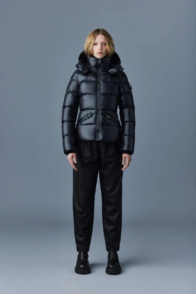 Downs and Jackets Women Mackage MADALYN Lustrous Light Down Jacket With Hood For Ladies Black Downs and Jackets Women Mackage MADALYN Lustrous Light Down Jacket With Hood For Ladies Black