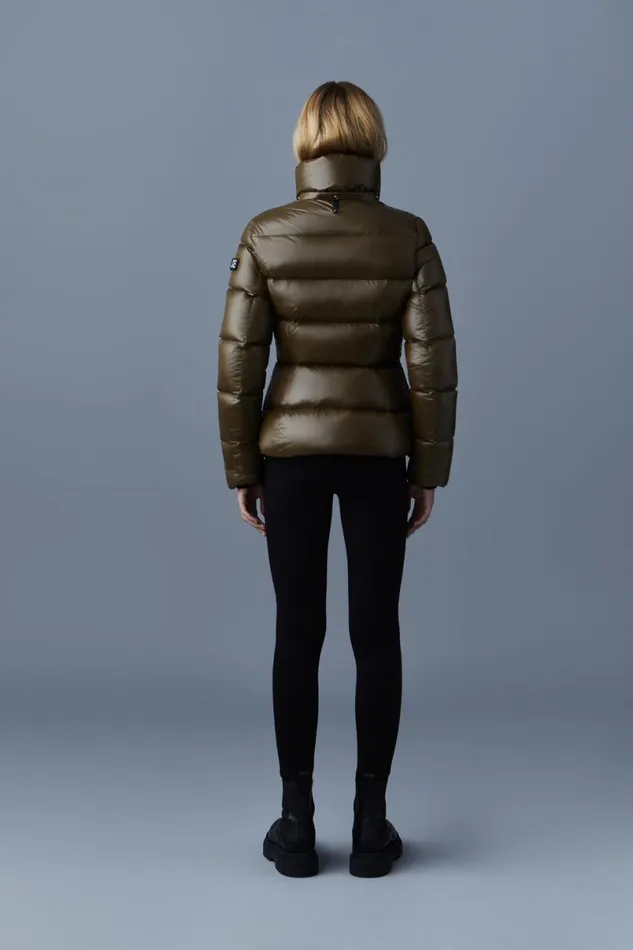 Downs and Jackets Women Mackage MADALYN Lustrous Light Down Jacket With Hood For Ladies Black Downs and Jackets Women Mackage MADALYN Lustrous Light Down Jacket With Hood For Ladies Black