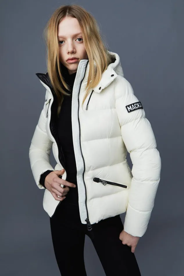 Downs and Jackets Women Mackage MADALYN Lustrous Light Down Jacket With Hood For Ladies Black Downs and Jackets Women Mackage MADALYN Lustrous Light Down Jacket With Hood For Ladies Black