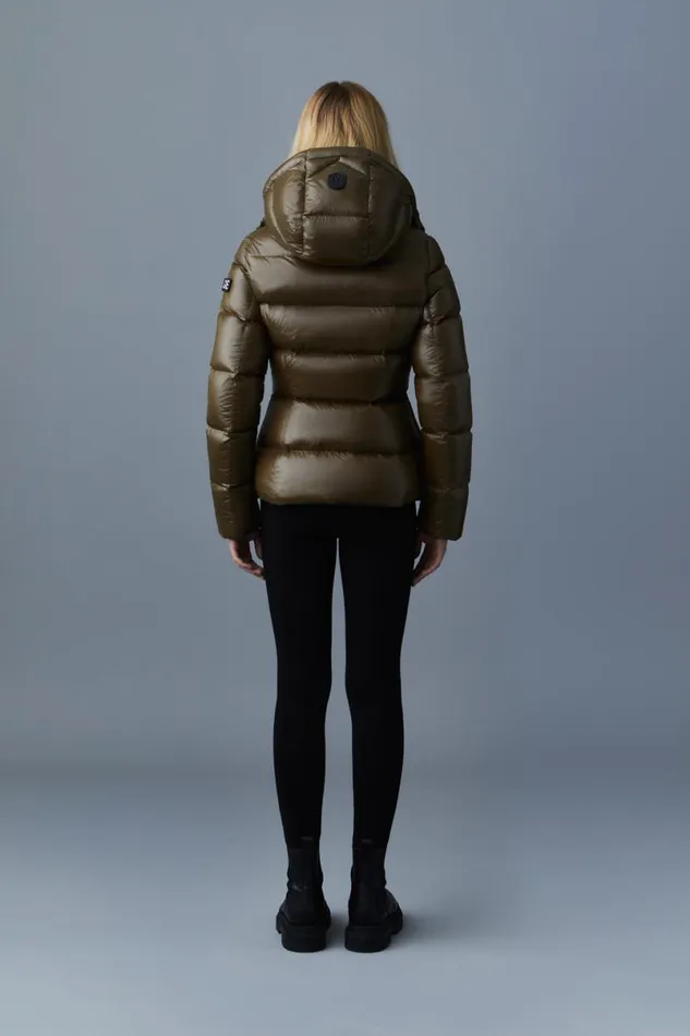 Downs and Jackets Women Mackage MADALYN Lustrous Light Down Jacket With Hood For Ladies Black Downs and Jackets Women Mackage MADALYN Lustrous Light Down Jacket With Hood For Ladies Black