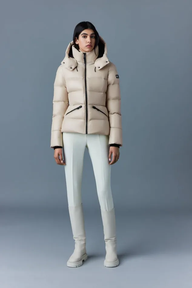 Downs and Jackets Women Mackage MADALYN Lustrous Light Down Jacket With Hood For Ladies Black Downs and Jackets Women Mackage MADALYN Lustrous Light Down Jacket With Hood For Ladies Black