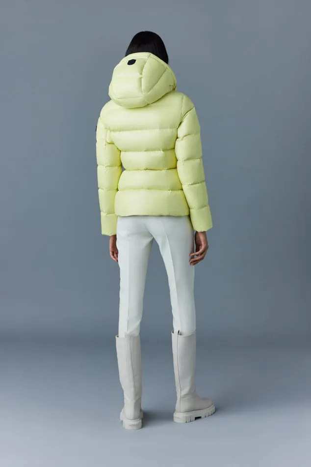 Downs and Jackets Women Mackage MADALYN Lustrous Light Down Jacket With Hood For Ladies Black Downs and Jackets Women Mackage MADALYN Lustrous Light Down Jacket With Hood For Ladies Black