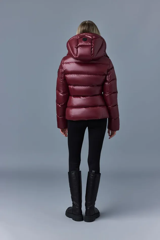 Downs and Jackets Women Mackage MADALYN Lustrous Light Down Jacket With Hood For Ladies Black Downs and Jackets Women Mackage MADALYN Lustrous Light Down Jacket With Hood For Ladies Black
