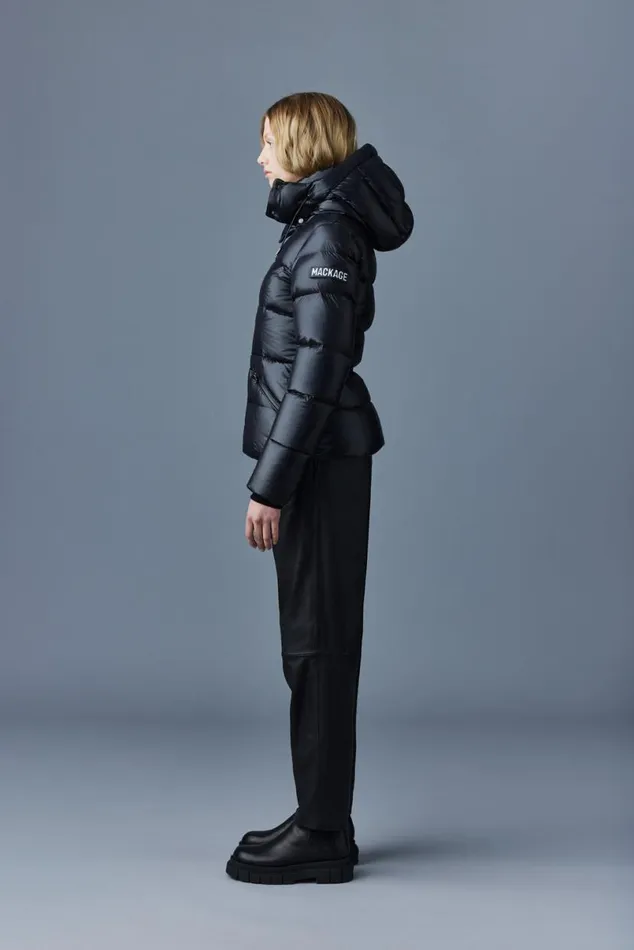Downs and Jackets Women Mackage MADALYN Lustrous Light Down Jacket With Hood For Ladies Black Downs and Jackets Women Mackage MADALYN Lustrous Light Down Jacket With Hood For Ladies Black