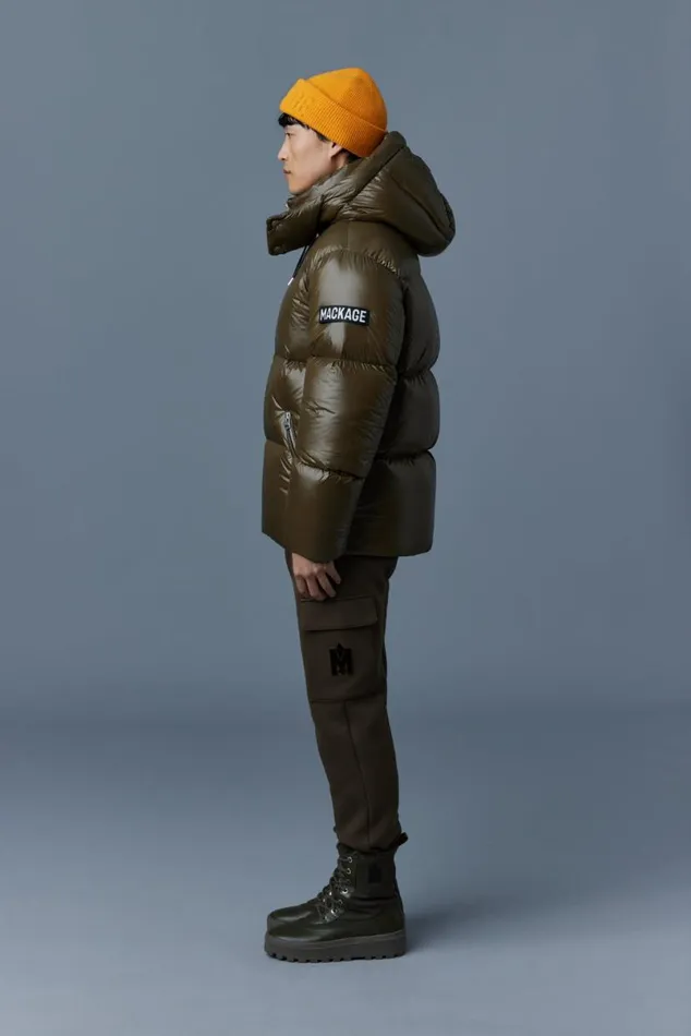 Downs and Parkas Men Mackage KENTZ Lustrous Down Jacket With Hood Black