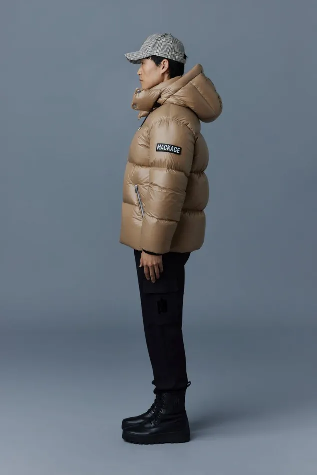 Downs and Parkas Men Mackage KENTZ Lustrous Down Jacket With Hood Black