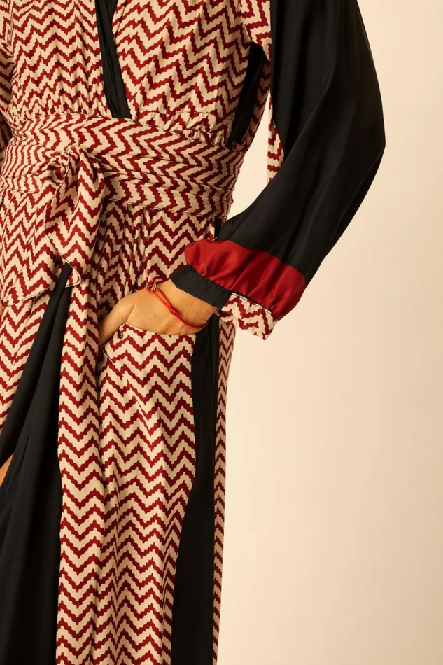 Dresses Shop Natalie Martin NICO LS MAXI WITH SASH Block Zigzag Noire