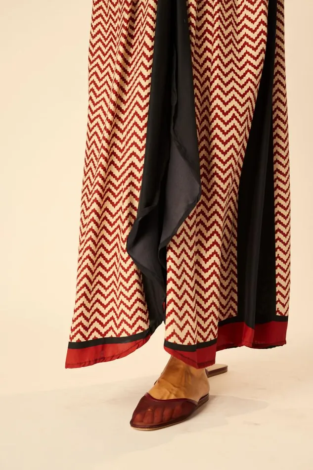 Dresses Shop Natalie Martin NICO LS MAXI WITH SASH Block Zigzag Noire