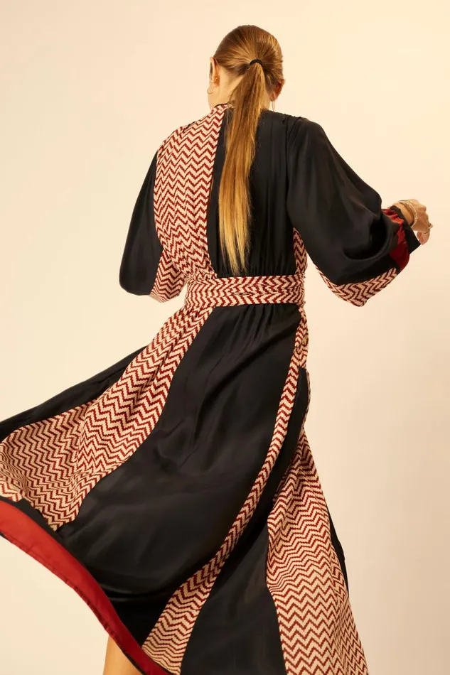 Dresses Shop Natalie Martin NICO LS MAXI WITH SASH Block Zigzag Noire
