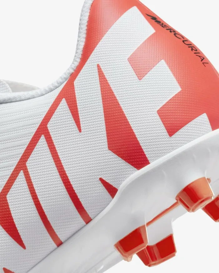 Kids Nike Football Jr Mercurial Vapor 15 Club Bright Crimsonblackwhite