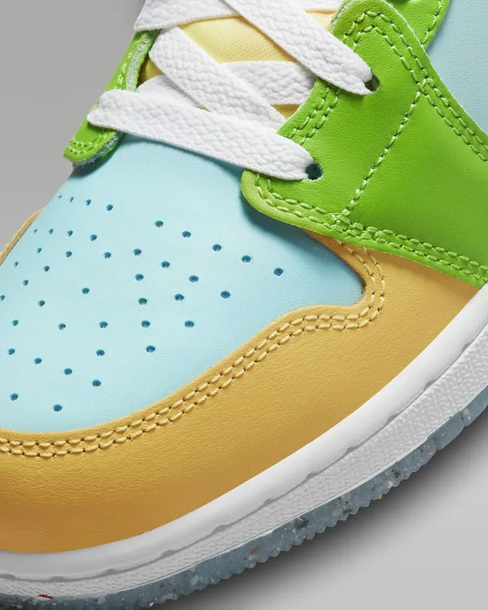 Kids Nike Jordan Air Jordan 1 Mid SE Glacier Icecitron Pulseaction Greenwhite