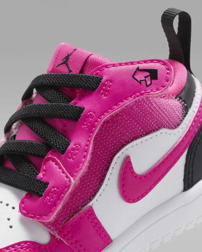 Kids Nike Jordan Jordan 1 Low Alt Whiteblackfierce Pink