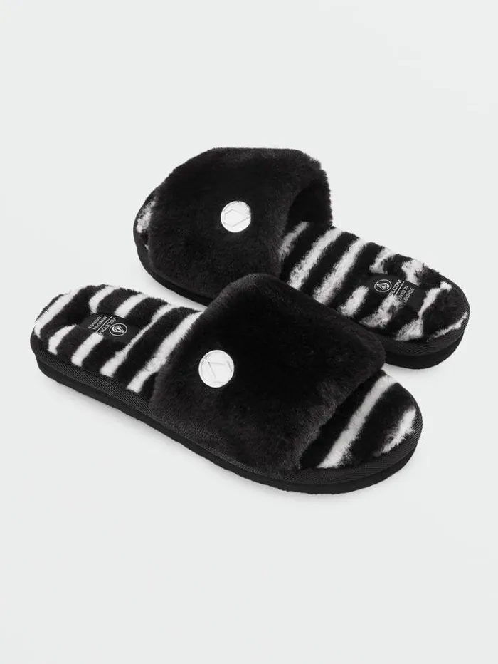 Kids Sandals Volcom Girls Lived In Lounge Slippers 8211 Black White