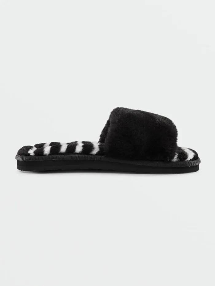 Kids Sandals Volcom Girls Lived In Lounge Slippers 8211 Black White