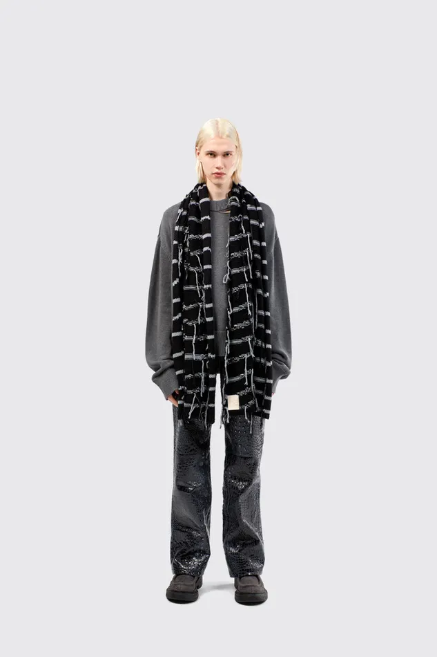 Knit Women Camper Knit Scarf Black Intarsia Knit Scarf Knit Women Camper Knit Scarf Black Intarsia Knit Scarf