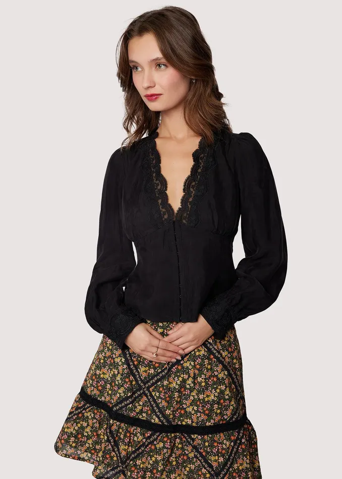Lauretta Top Black Women Lost Wander Tops