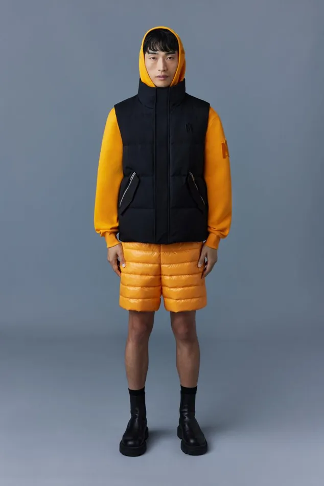 Light Down Jackets Men Mackage JOSEPH Nordic Tech Down Vest With Funnel Collar Trench