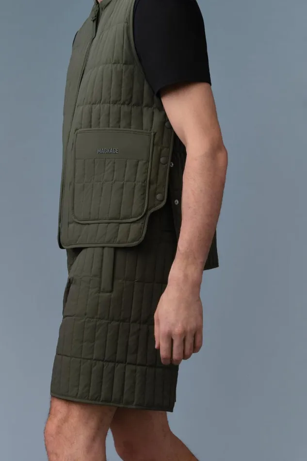 Light Down Jackets Men Mackage LEVI Light Down Vertical Quilted Vest Light Military
