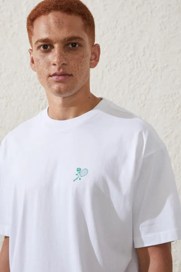 Men Activewear Cotton On Active Kokkinakis TShirt Lcn Tk White Open Courts