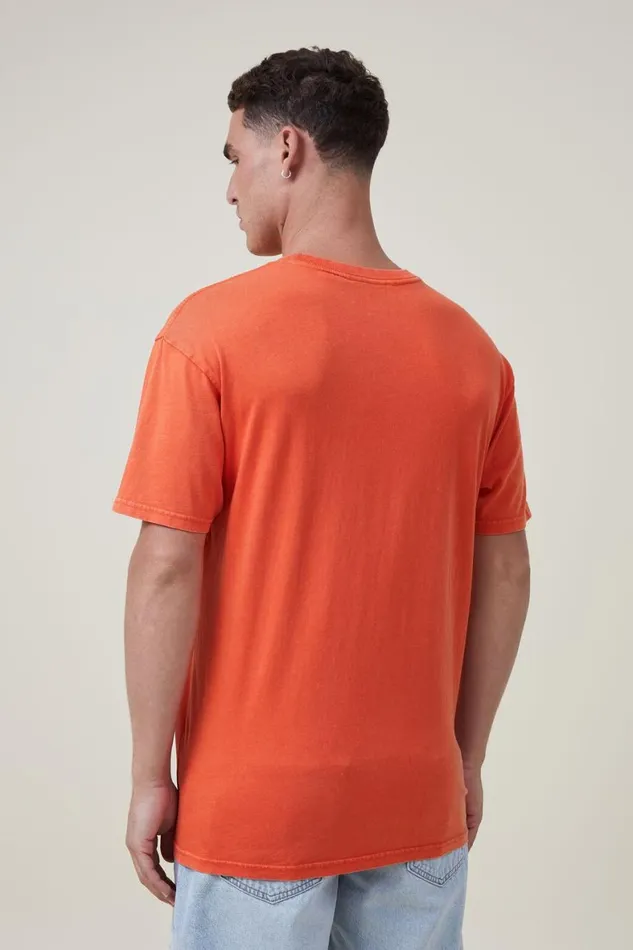 Men Graphic TShirts Cotton On Premium Loose Fit Music TShirt Lcn Wmg Burnt Jaffagreen Daybraniac