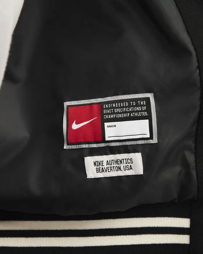 Men Nike Jackets Authentics Blackwhite