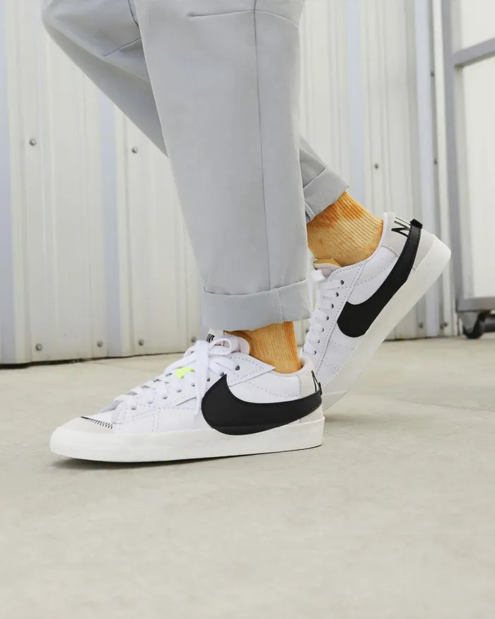 Men Nike Lifestyle Blazer Low 03977 Jumbo Whitewhitesailblack