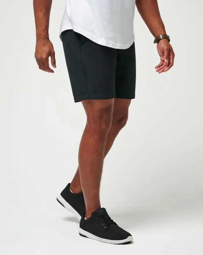 Men Shorts TravisMathew TECH CHINO SHORT 8IN Black Men Shorts TravisMathew TECH CHINO SHORT 8IN Black