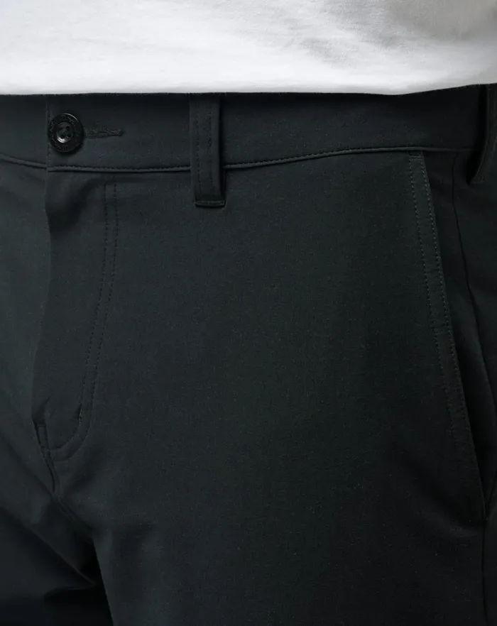 Men Shorts TravisMathew TECH CHINO SHORT 8IN Black Men Shorts TravisMathew TECH CHINO SHORT 8IN Black