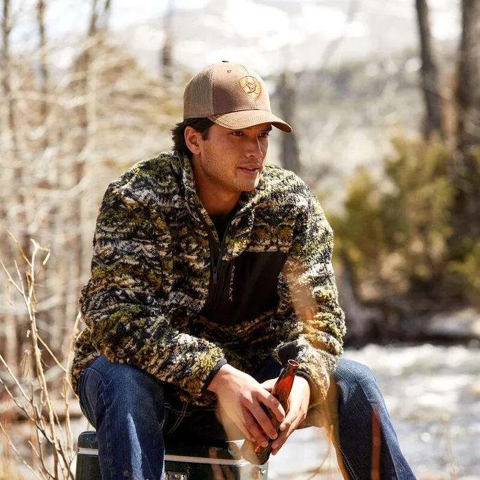 Men Sweatshirts and Hoodies Ariat Mammoth Sweater Olive Leaf