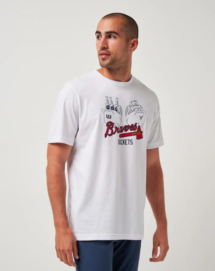 Men Tees TravisMathew ATLANTA BRAVES STRIKE ONE TEE White Men Tees TravisMathew ATLANTA BRAVES STRIKE ONE TEE White