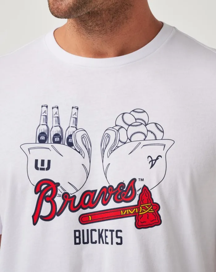 Men Tees TravisMathew ATLANTA BRAVES STRIKE ONE TEE White Men Tees TravisMathew ATLANTA BRAVES STRIKE ONE TEE White