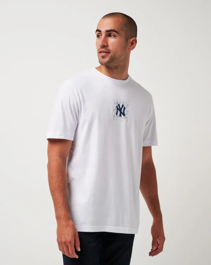 Men Tees TravisMathew NEW YORK YANKEES IN THE DUGOUT TEE White