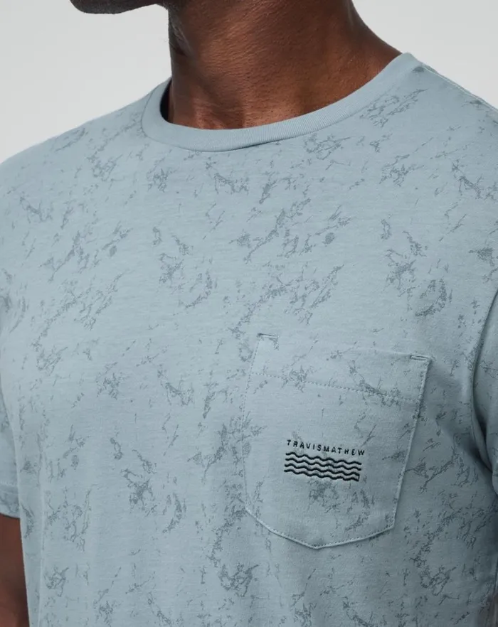 Men Tees TravisMathew WARMER TIDES POCKET TEE Dusty Blue