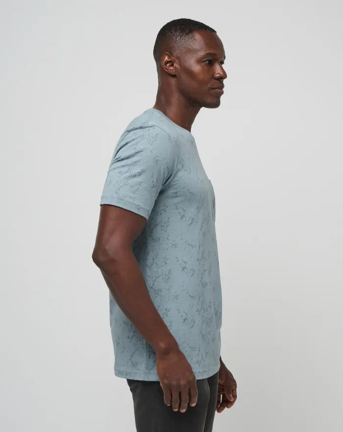 Men Tees TravisMathew WARMER TIDES POCKET TEE Dusty Blue Men Tees TravisMathew WARMER TIDES POCKET TEE Dusty Blue